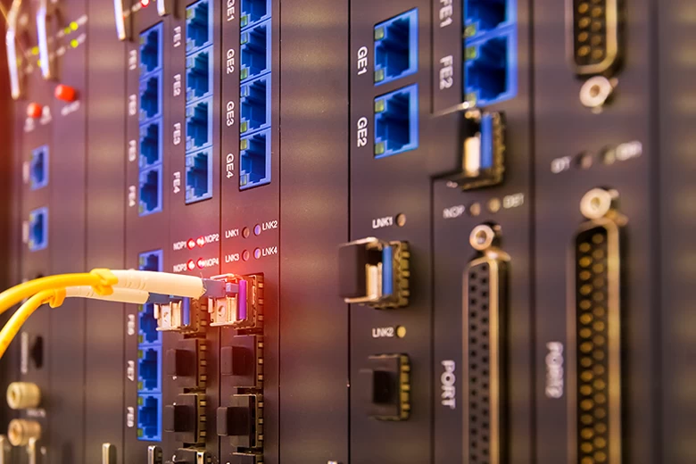 电源模块连接器